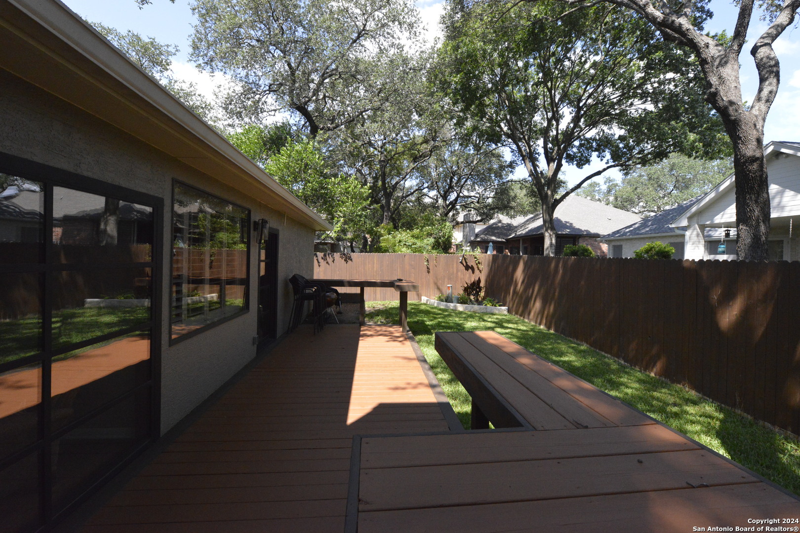 2211 Postoak Ct, San Antonio, TX 78248