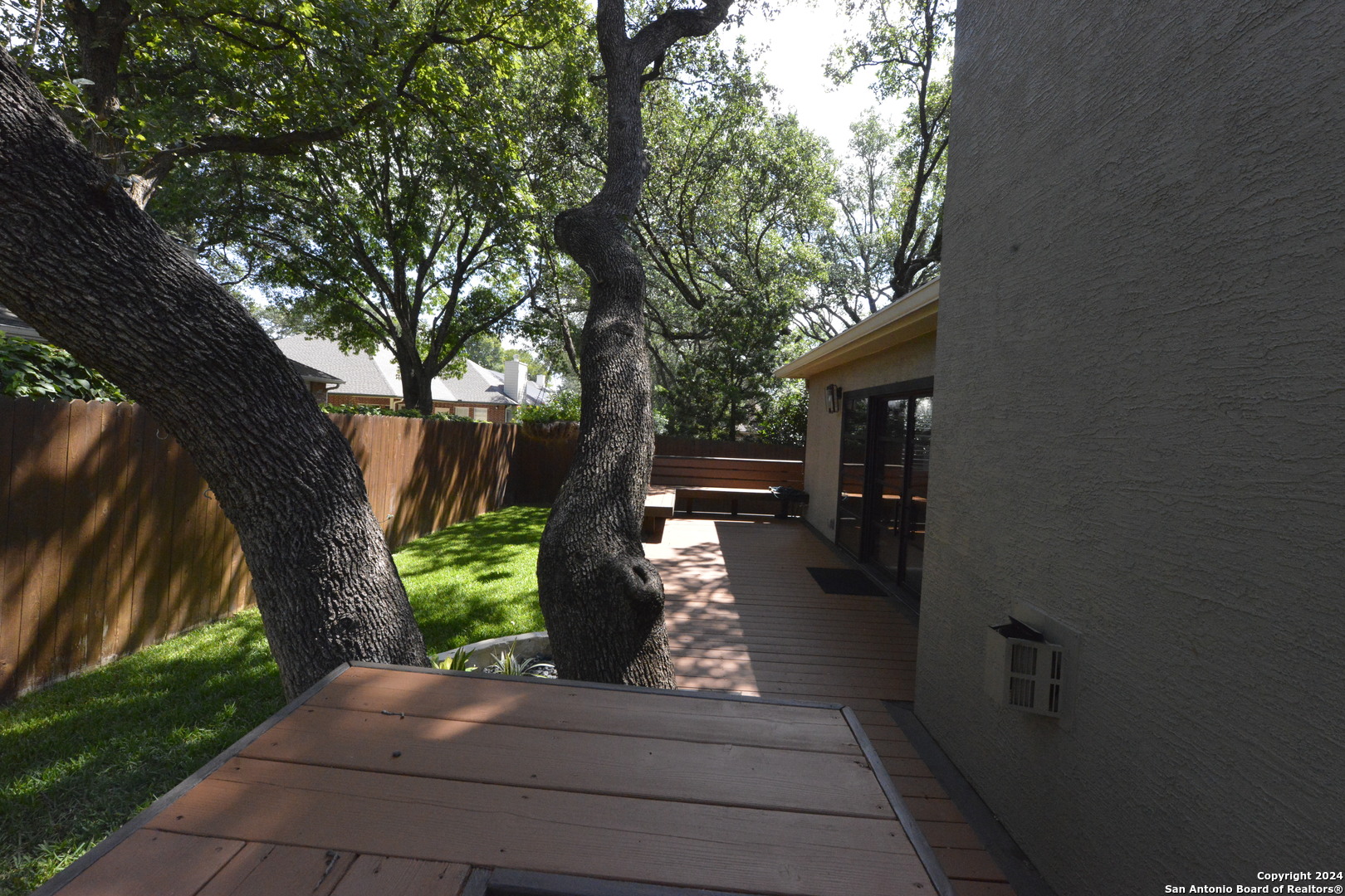 2211 Postoak Ct, San Antonio, TX 78248