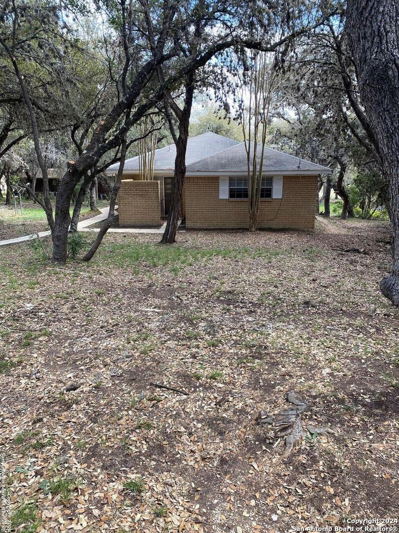 1251 PEBBLE BEACH RD, Lakehills, TX 78063