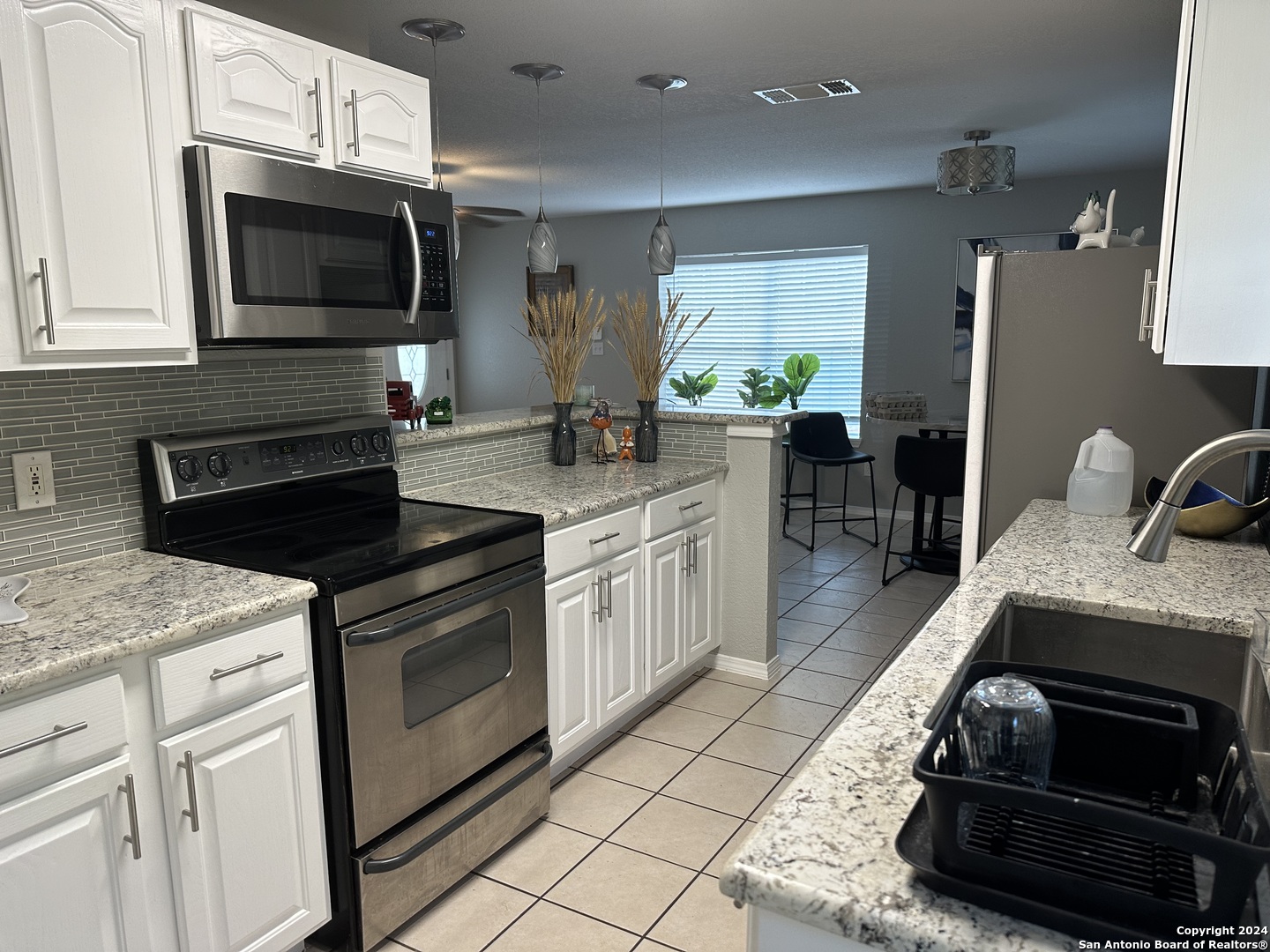 420 Canyon Edge, Canyon Lake, TX 78133
