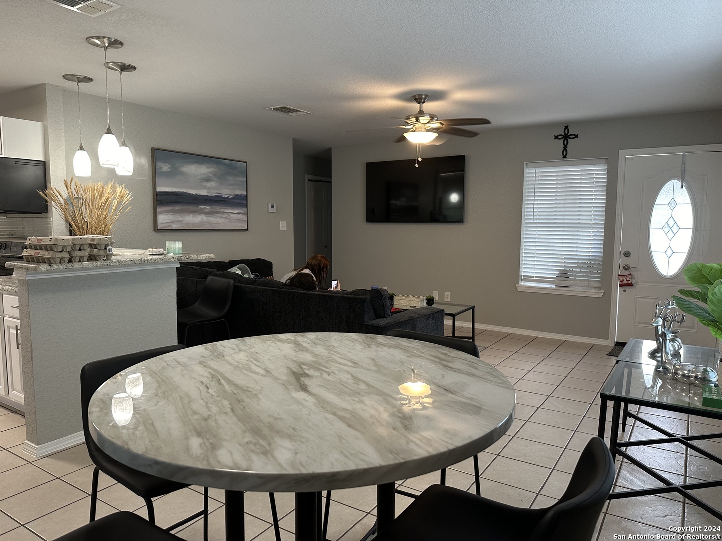 420 Canyon Edge, Canyon Lake, TX 78133