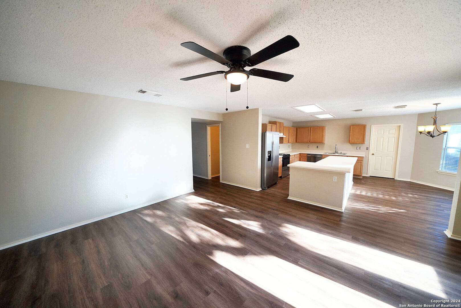 264 VICTORIA PT, Schertz, TX 78154