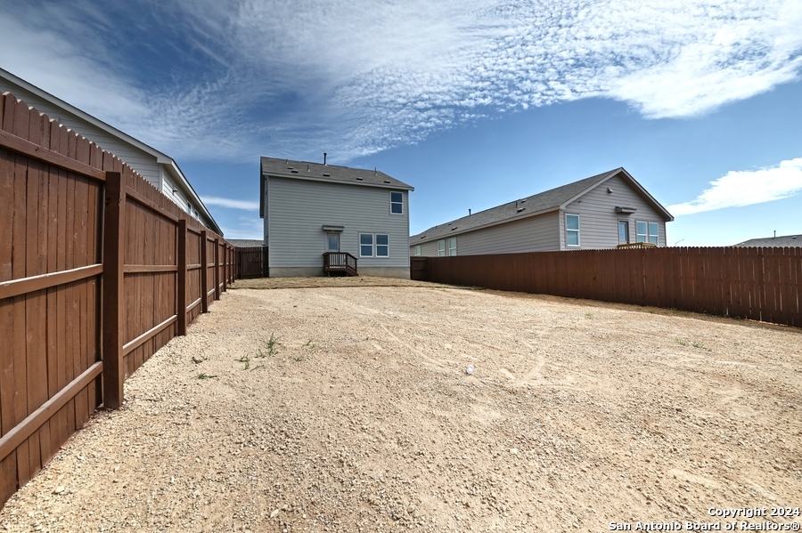 211 KAYDEN CT, Marion, TX 78124
