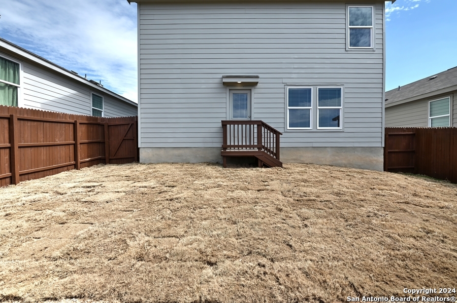 211 KAYDEN CT, Marion, TX 78124