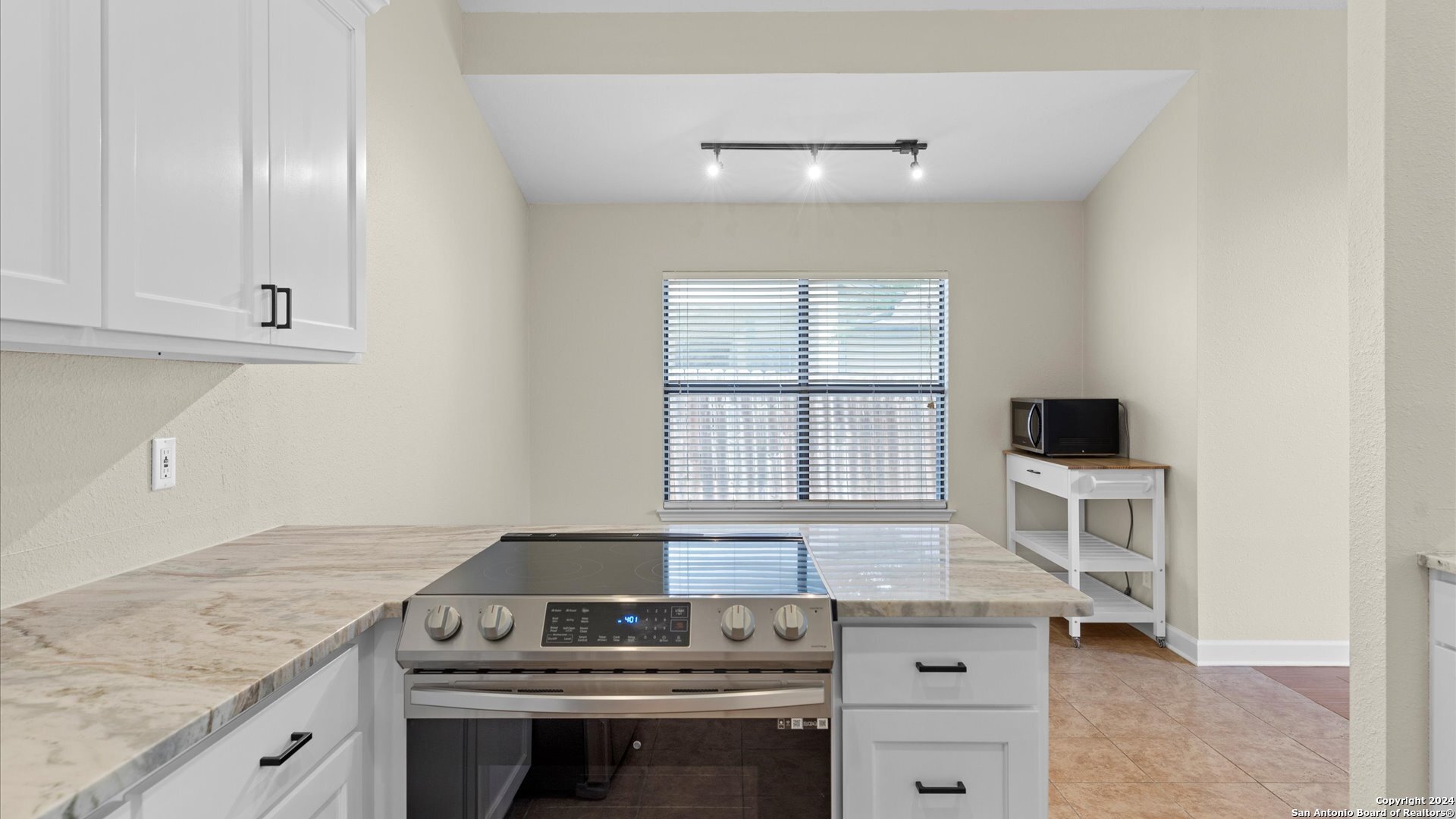 7572 AUTUMN PARK, San Antonio, TX 78249