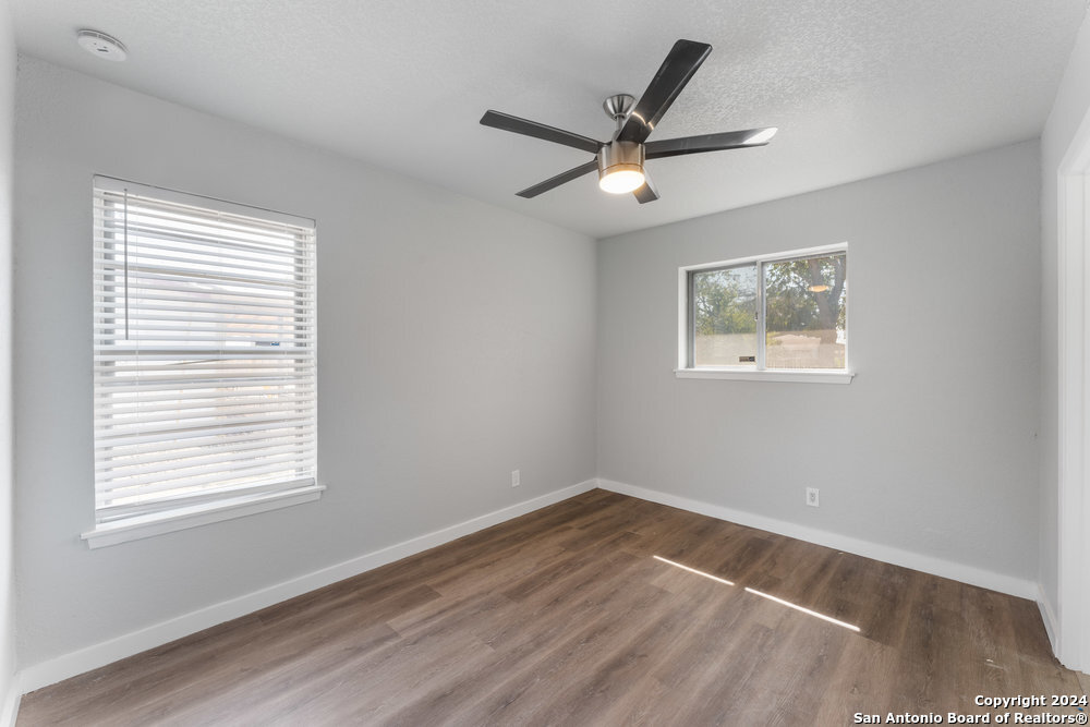 7210 CLOVERFIELD LN, San Antonio, TX 78227