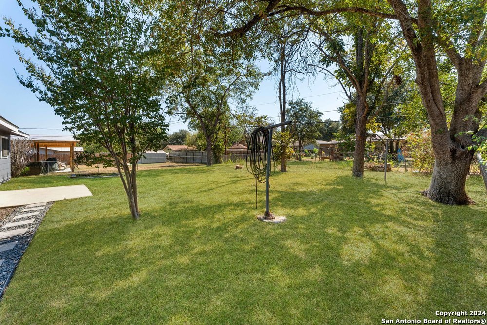 7210 CLOVERFIELD LN, San Antonio, TX 78227