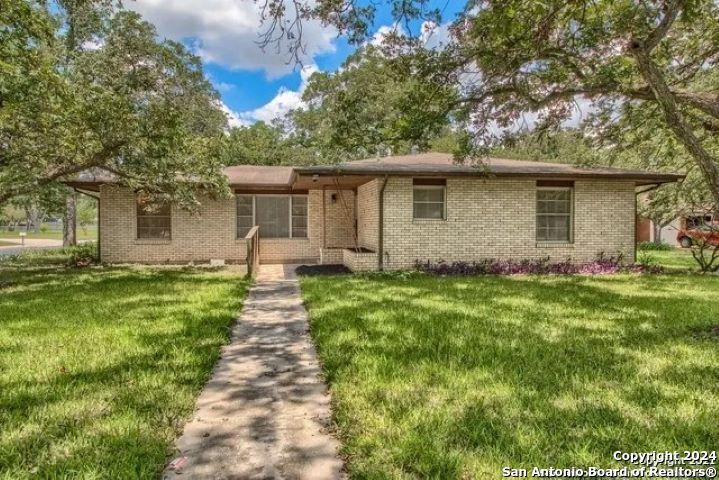 4703 DARLENE DR, San Antonio, TX 78222