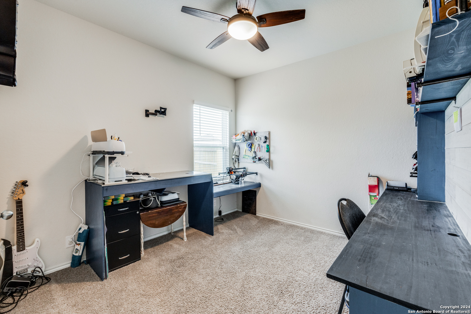 Office / 5th bedroom - downstairs 