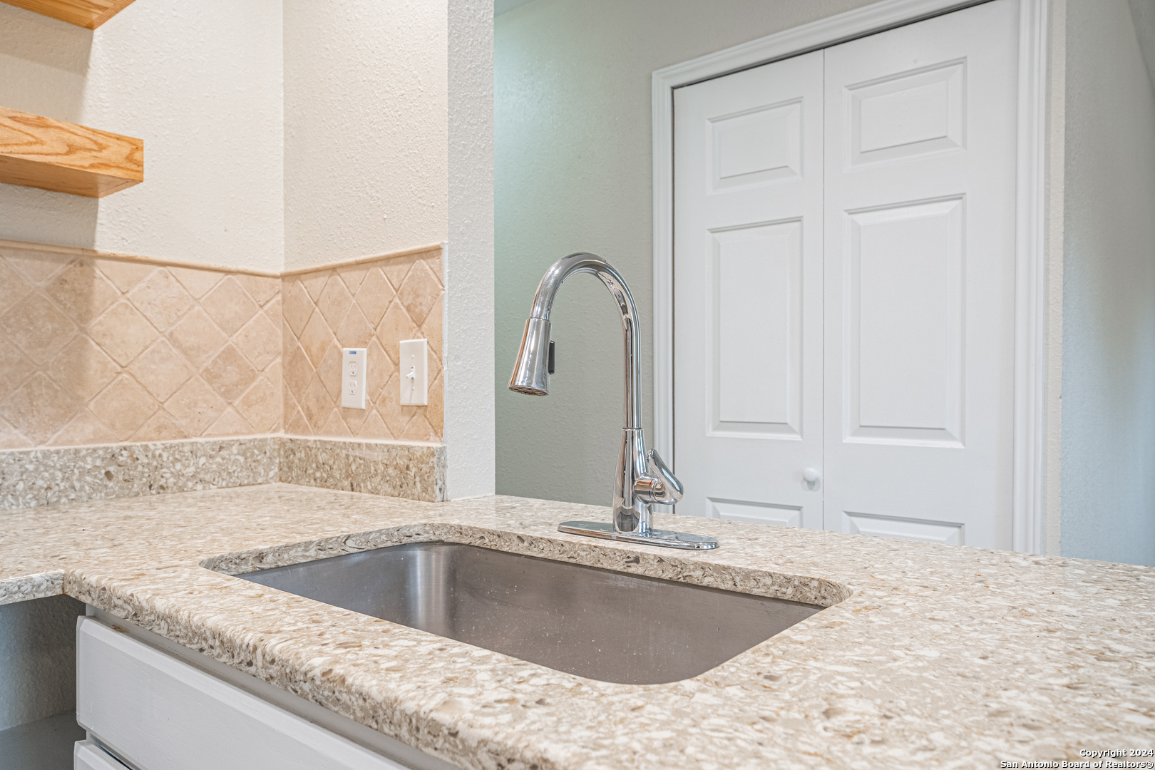 8310 Running Horse, San Antonio, TX 78242