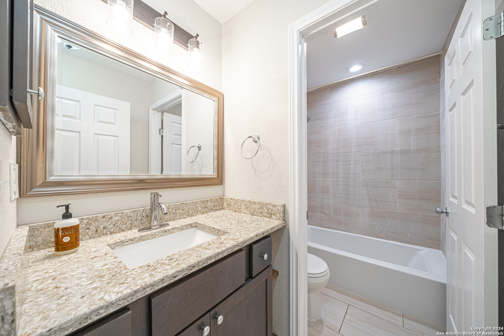 8310 Running Horse, San Antonio, TX 78242