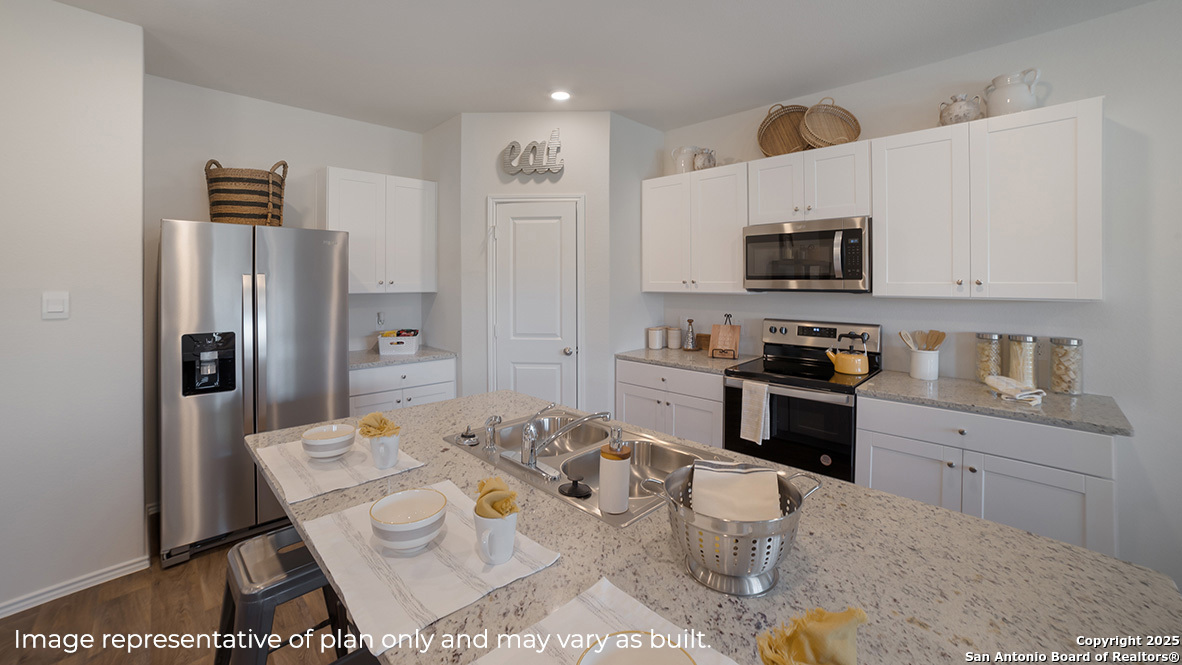 305 Breezy Lane, San Antonio, TX 78253