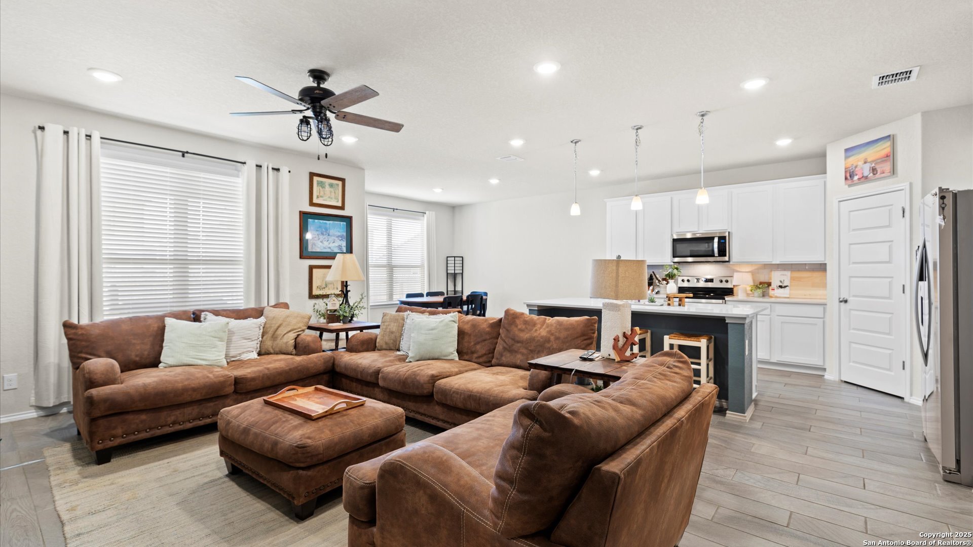 2437 HIDDENBROOKE TRCE, Seguin, TX 78155