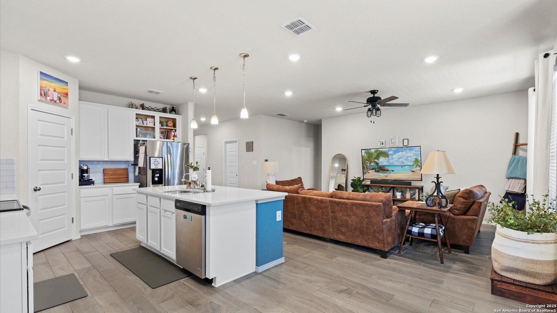 2437 HIDDENBROOKE TRCE, Seguin, TX 78155