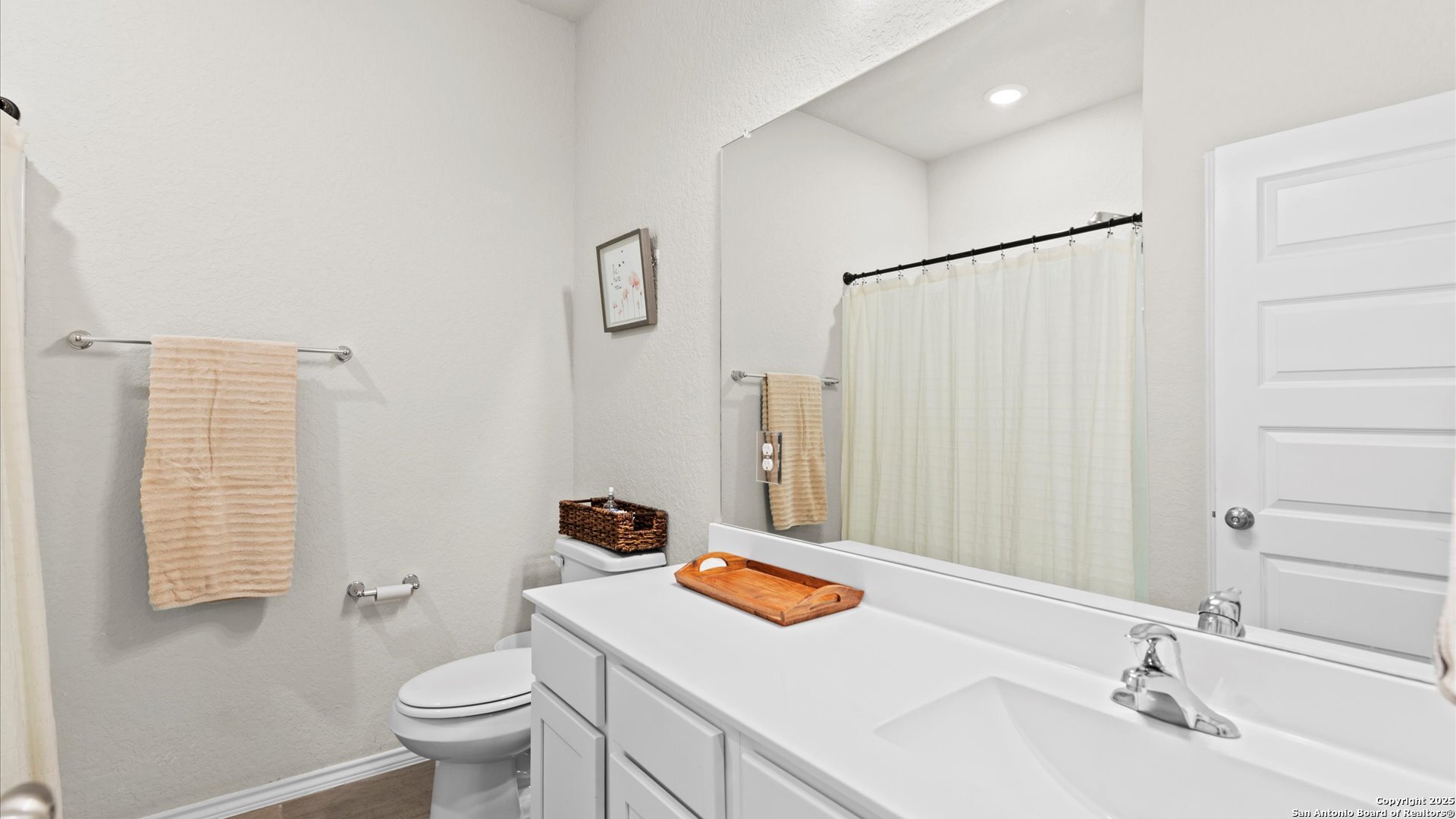 2437 HIDDENBROOKE TRCE, Seguin, TX 78155