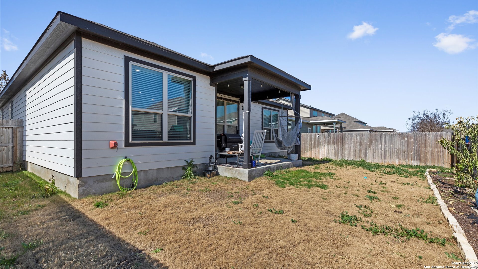 2437 HIDDENBROOKE TRCE, Seguin, TX 78155