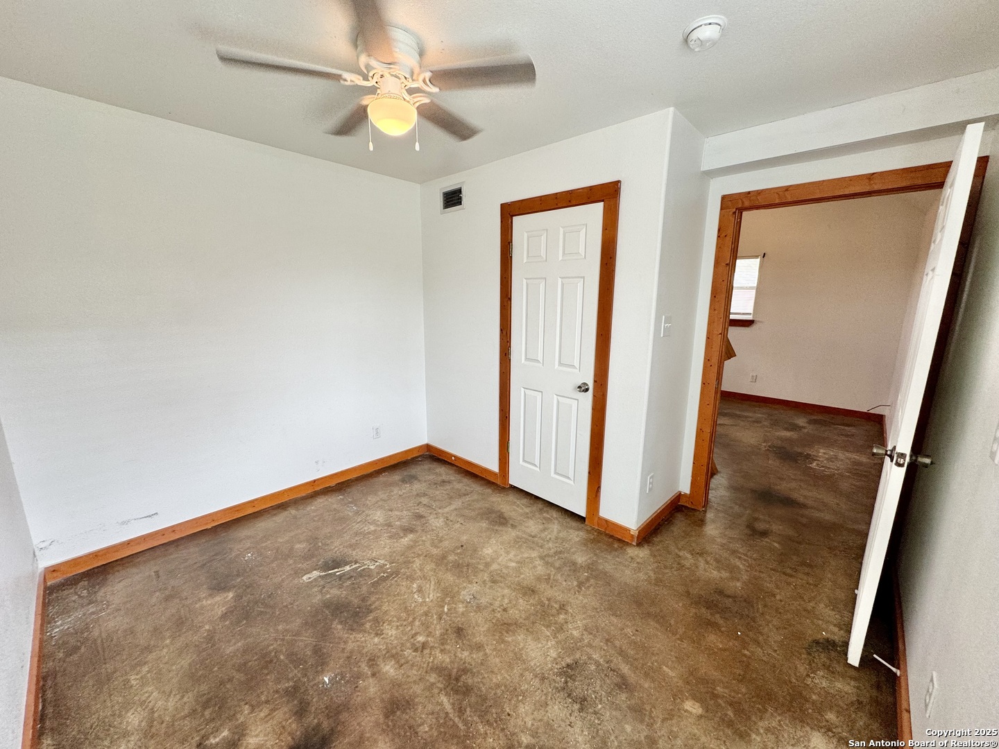 573 State Highway 97 E, #110, Floresville, TX 78114