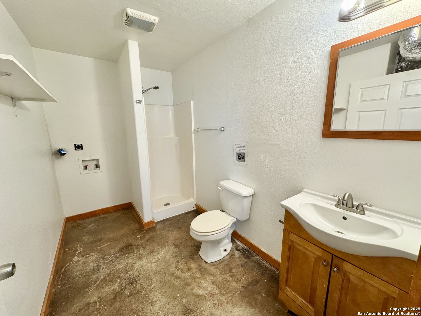 573 State Highway 97 E, #110, Floresville, TX 78114