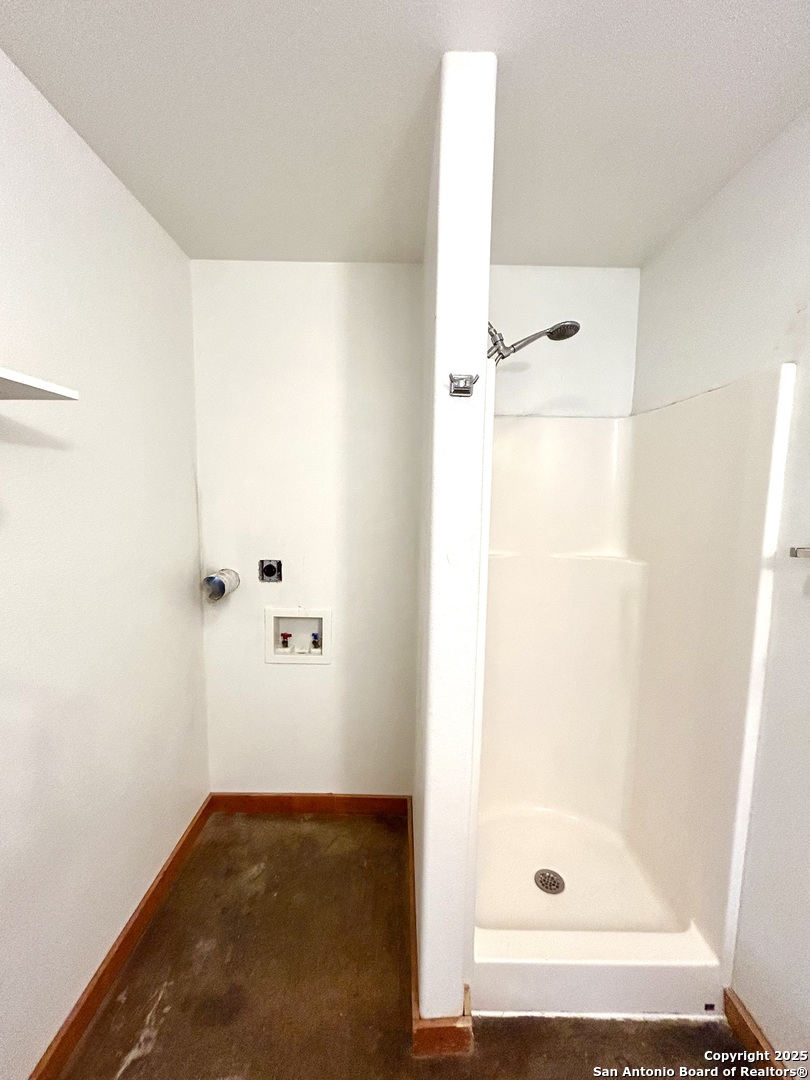 573 State Highway 97 E, #110, Floresville, TX 78114