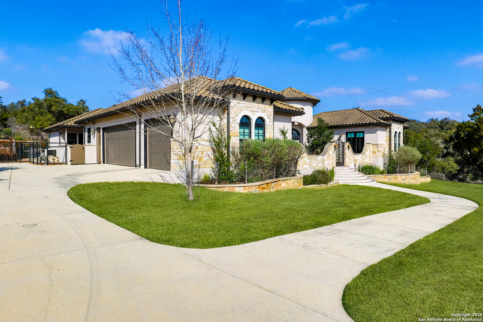 316 CLEAR LAKE DR, New Braunfels, TX 78132