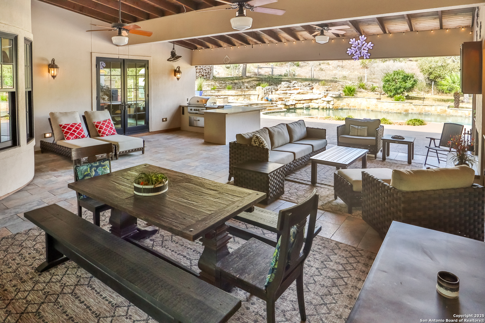 316 CLEAR LAKE DR, New Braunfels, TX 78132