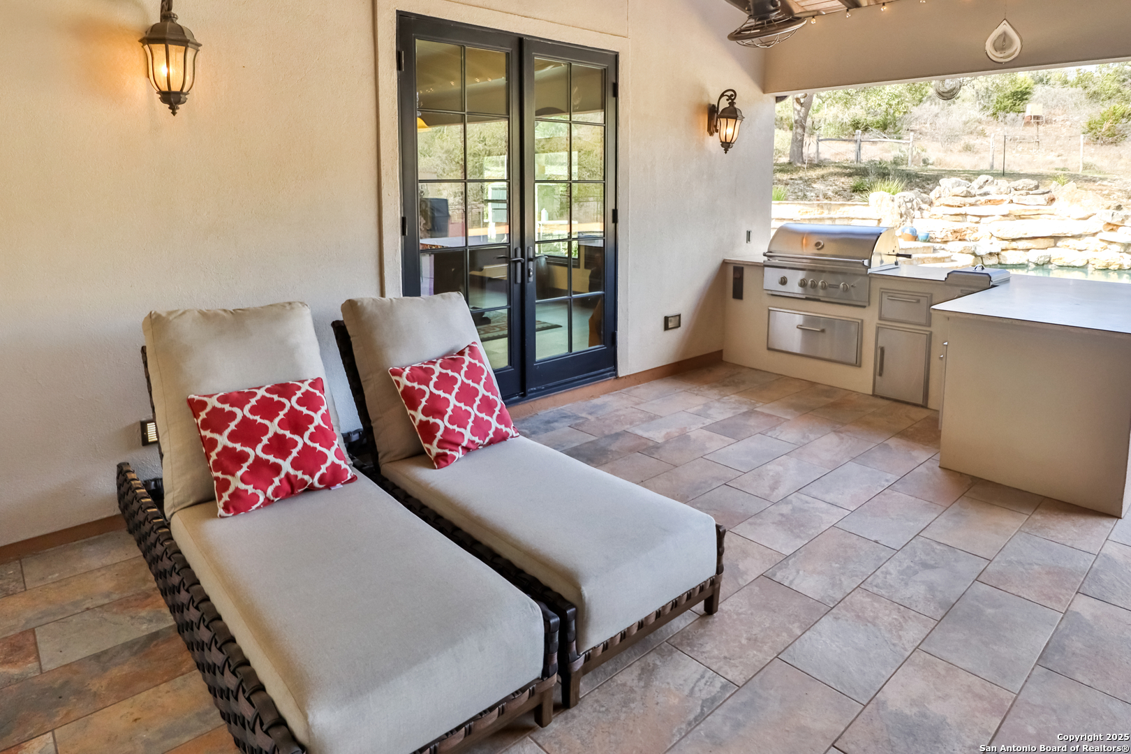 316 CLEAR LAKE DR, New Braunfels, TX 78132