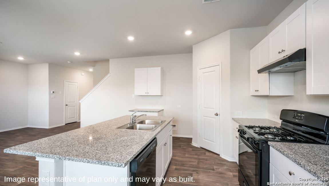 5027 Fannin Crane, San Antonio, TX 78245