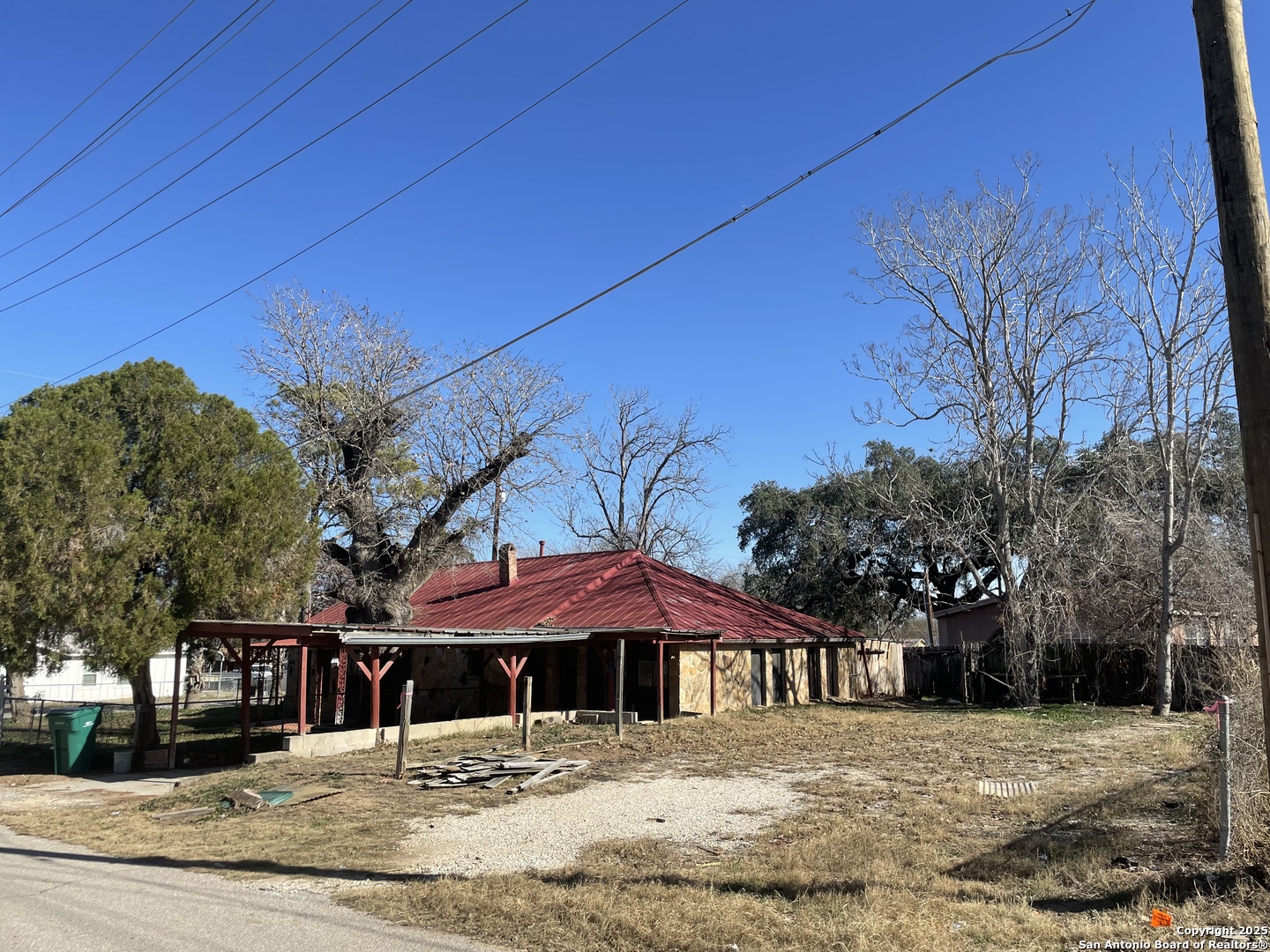 Extra lot next to home is part of property