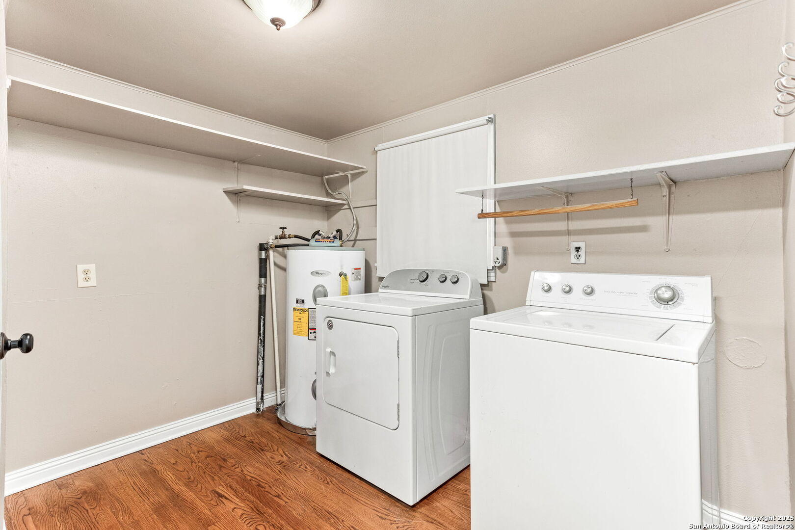 260 S HICKORY AVE, New Braunfels, TX 78130
