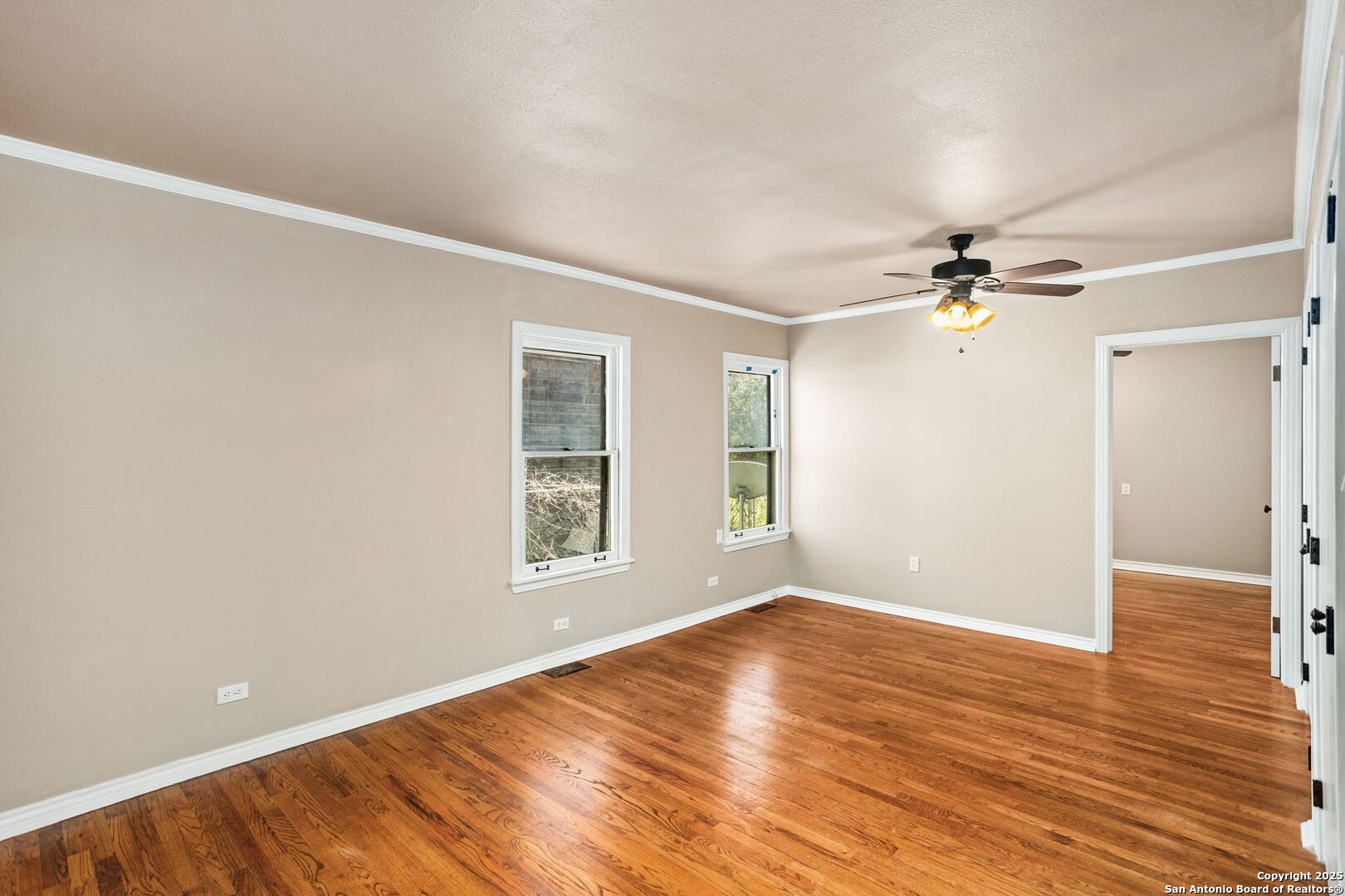 260 S HICKORY AVE, New Braunfels, TX 78130