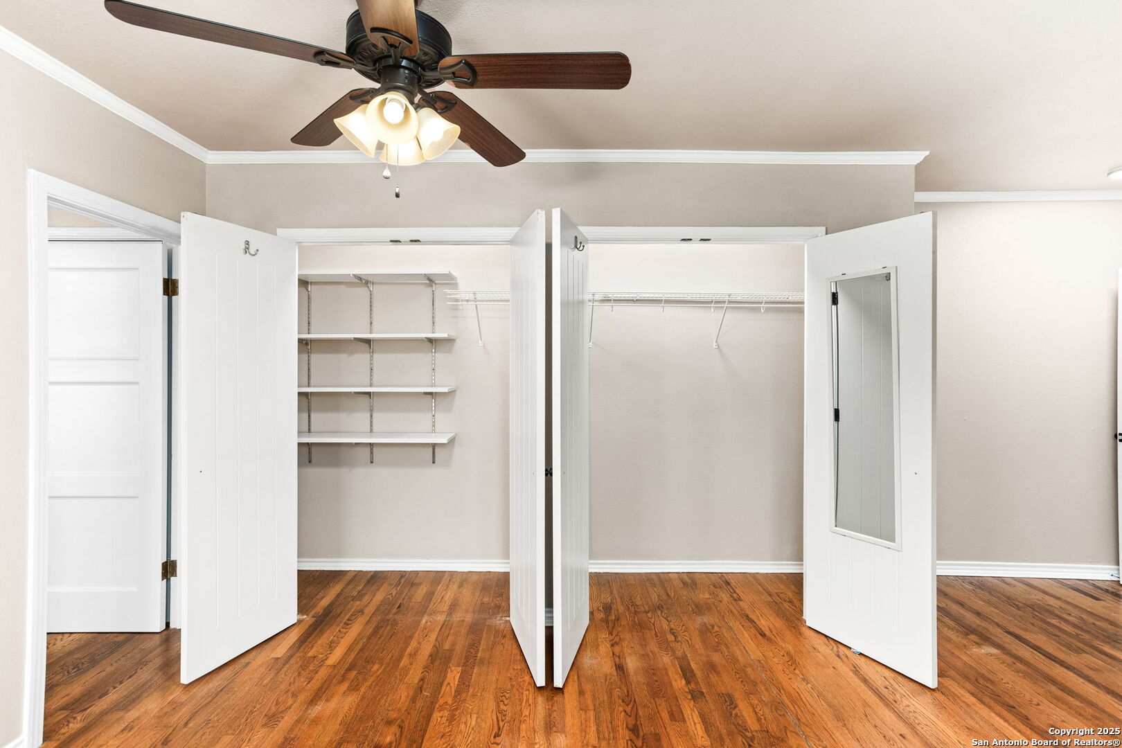 260 S HICKORY AVE, New Braunfels, TX 78130