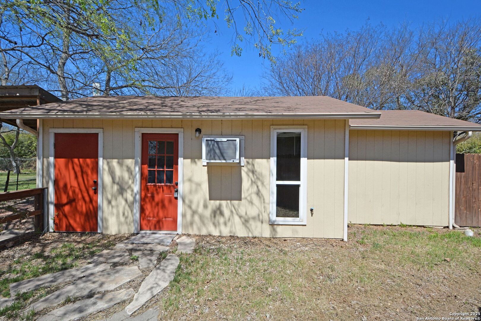 3174 BOON ST, Seguin, TX 78155