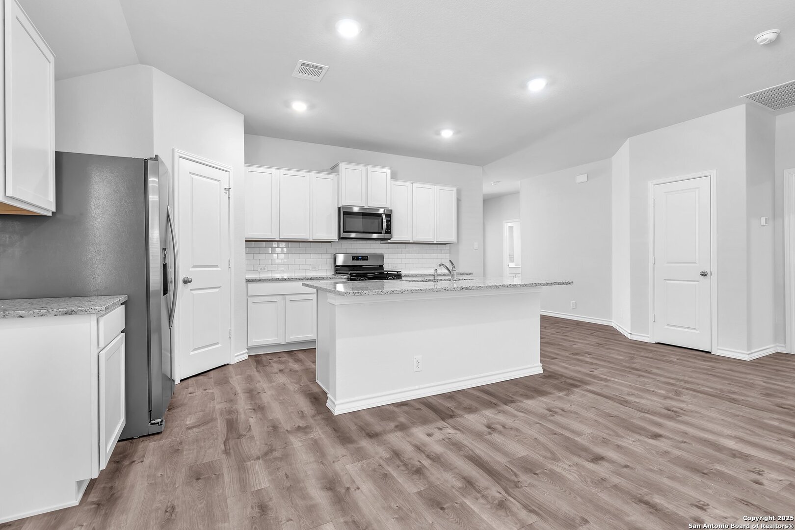 21231 Watercourse Way,San Antonio, TX 78266