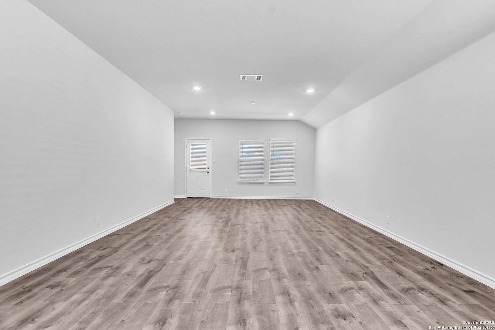 21231 Watercourse Way,San Antonio, TX 78266