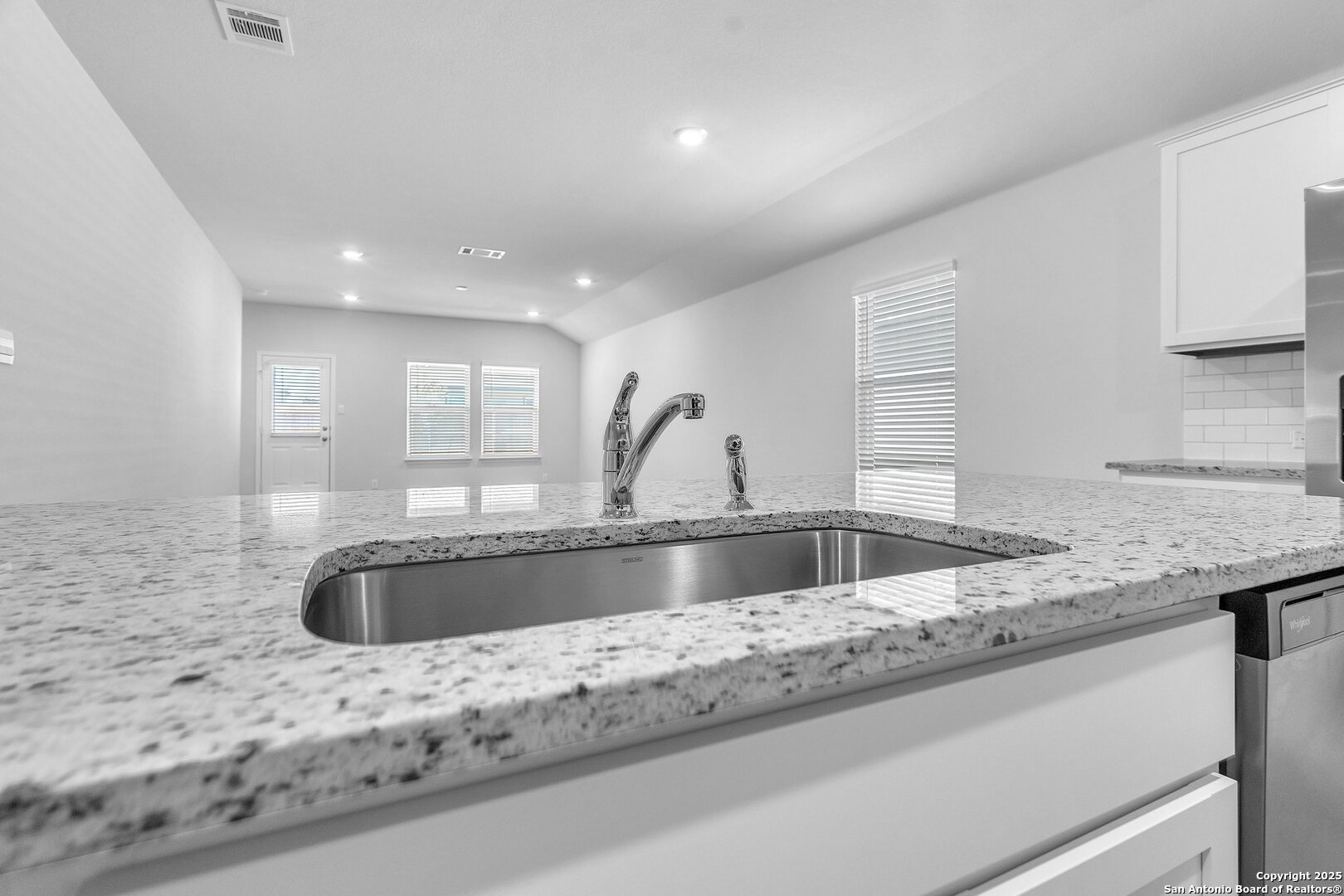 21231 Watercourse Way,San Antonio, TX 78266