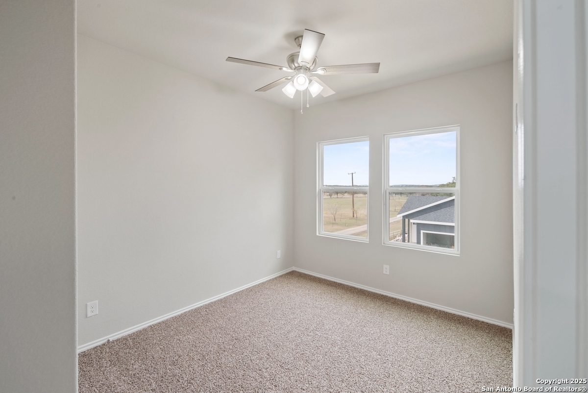 9193 DIETZ ELKHORN RD, #34, Boerne, TX 78015