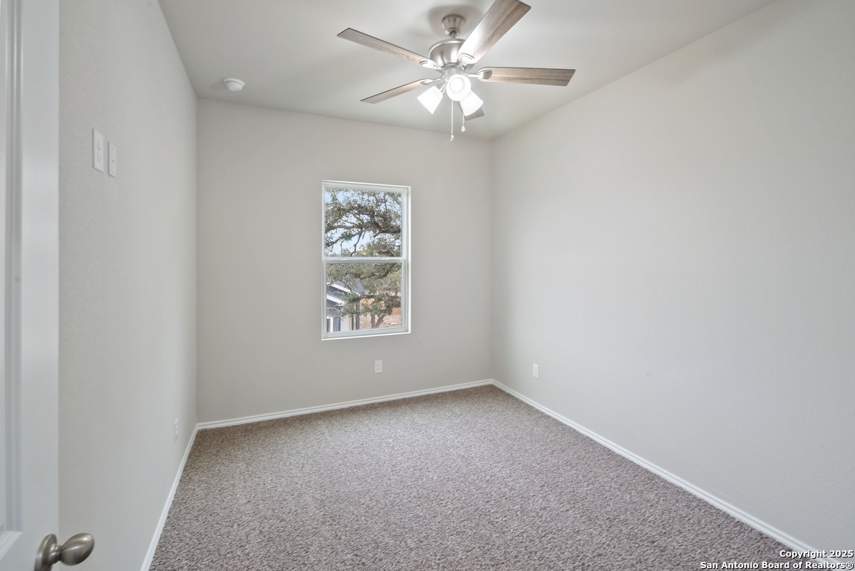 9193 DIETZ ELKHORN RD, #34, Boerne, TX 78015
