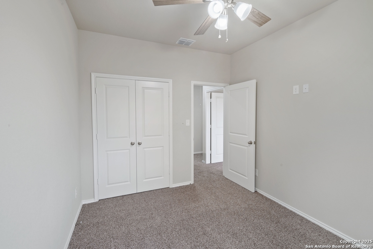 9193 DIETZ ELKHORN RD, #34, Boerne, TX 78015