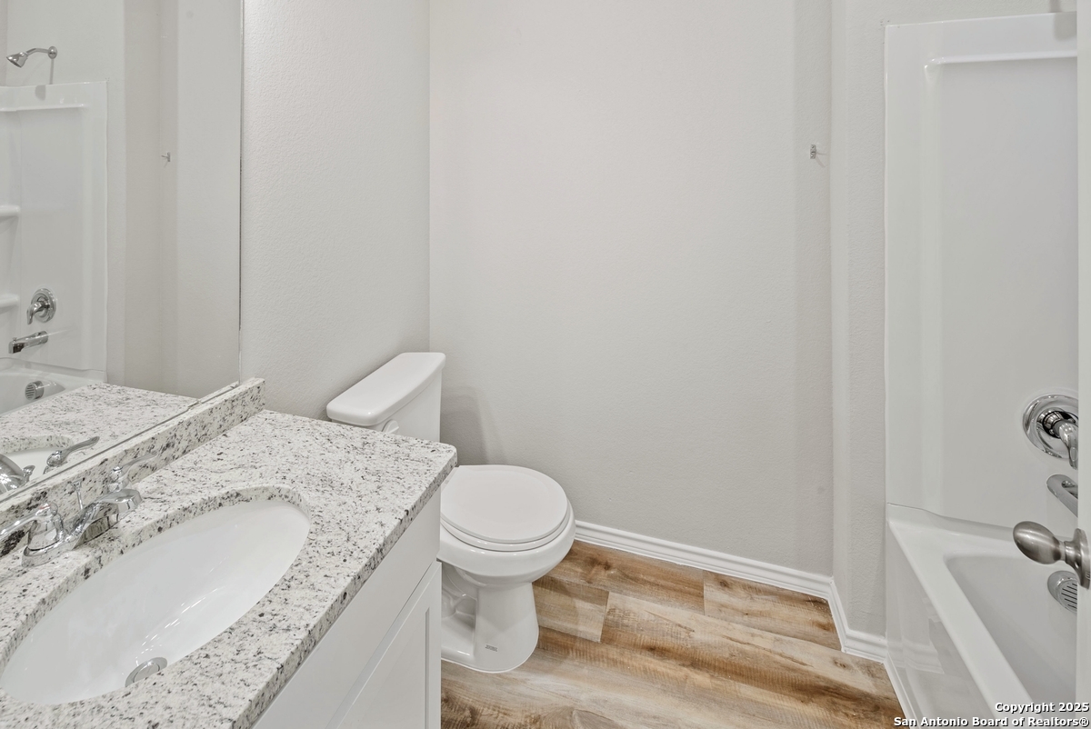 9193 DIETZ ELKHORN RD, #34, Boerne, TX 78015