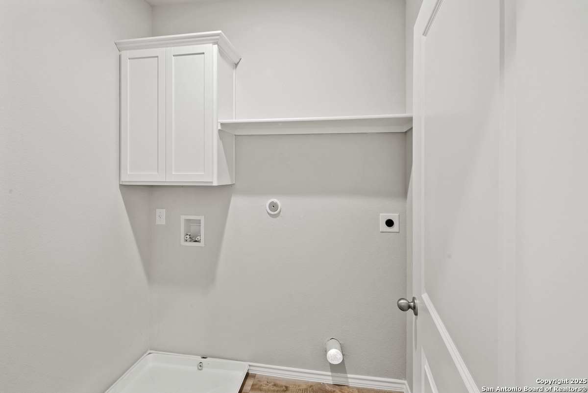 9193 DIETZ ELKHORN RD, #34, Boerne, TX 78015