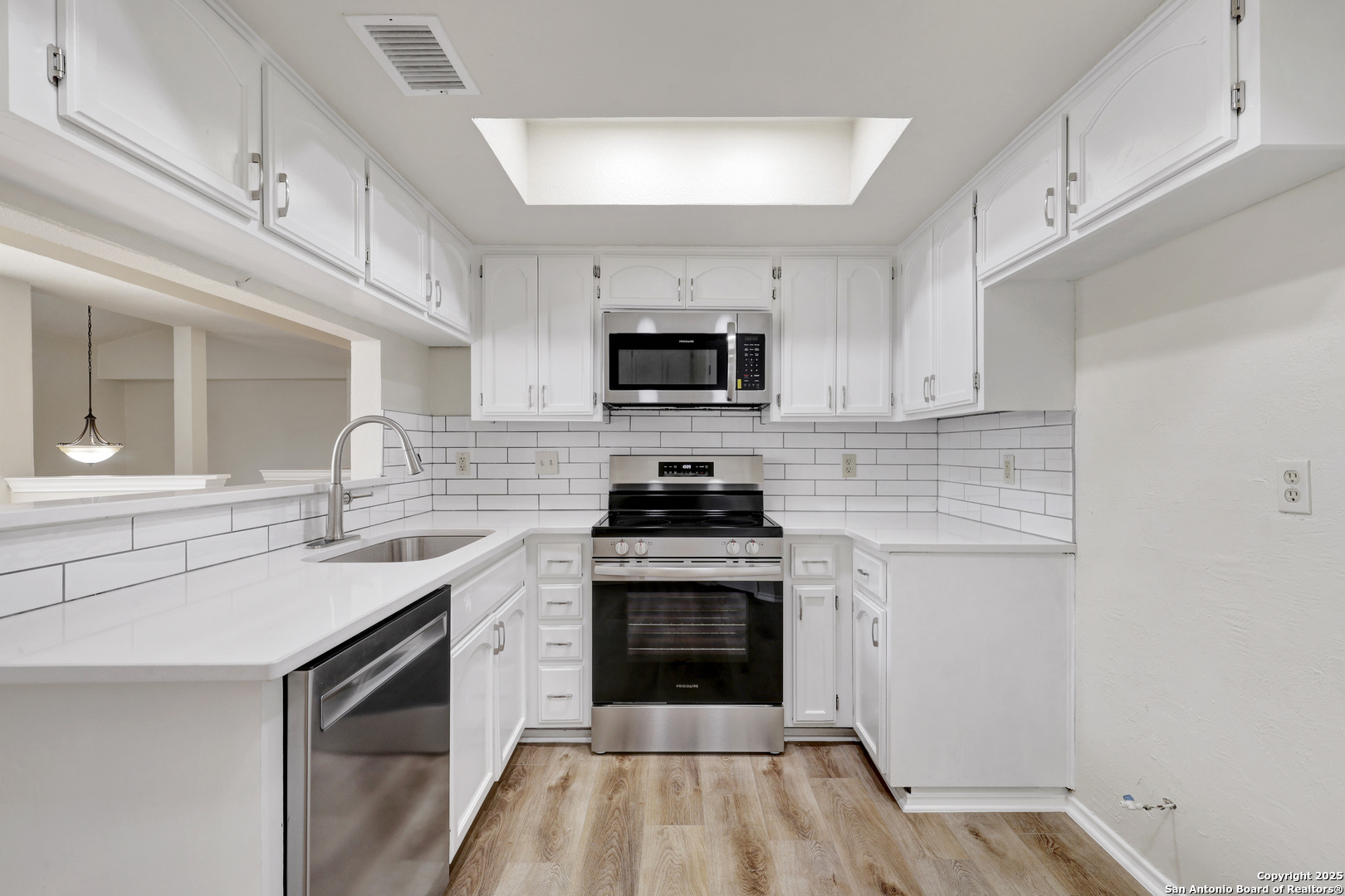 9326 Whisper PT, San Antonio, TX 78240