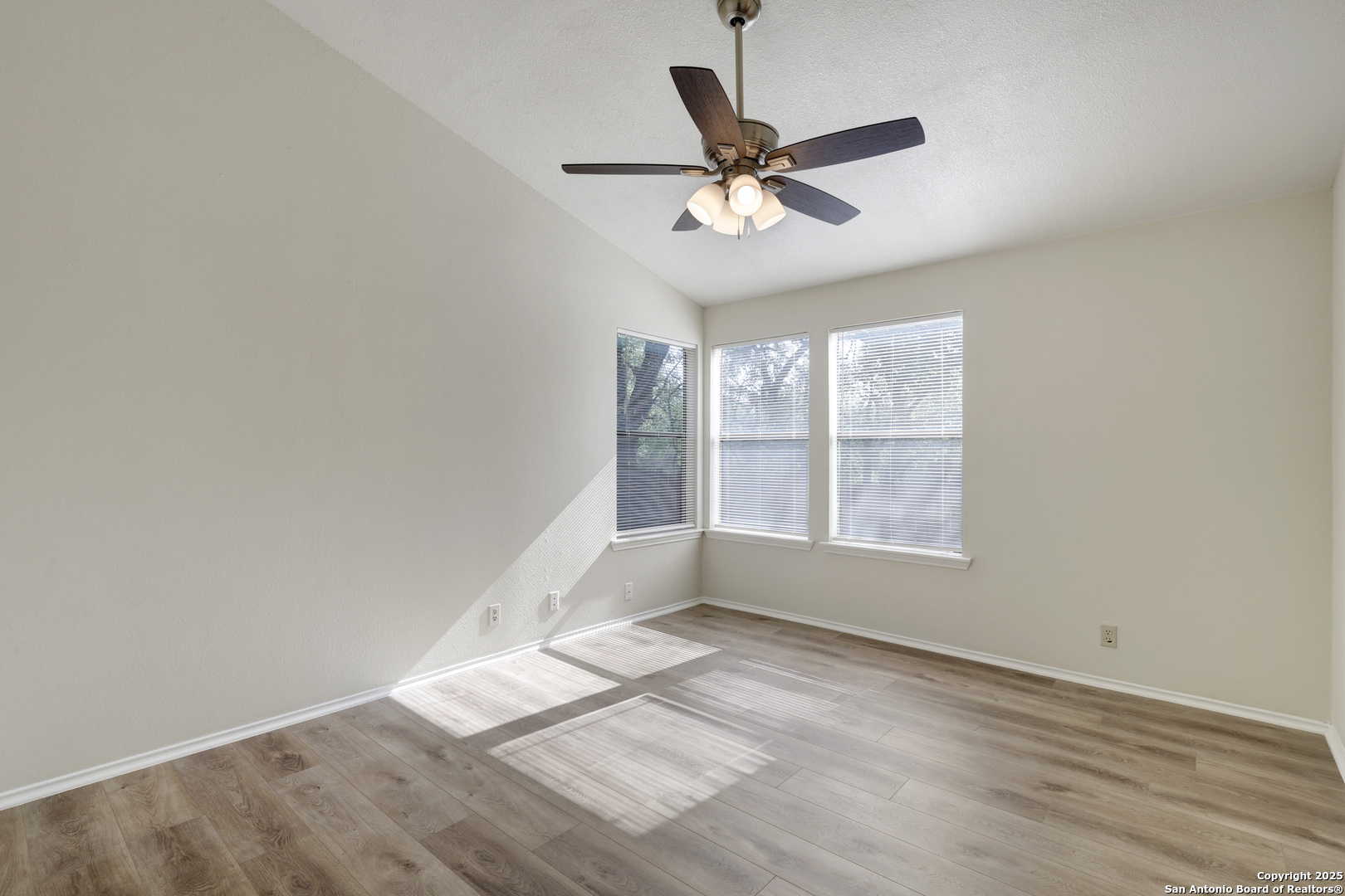 9326 Whisper PT, San Antonio, TX 78240