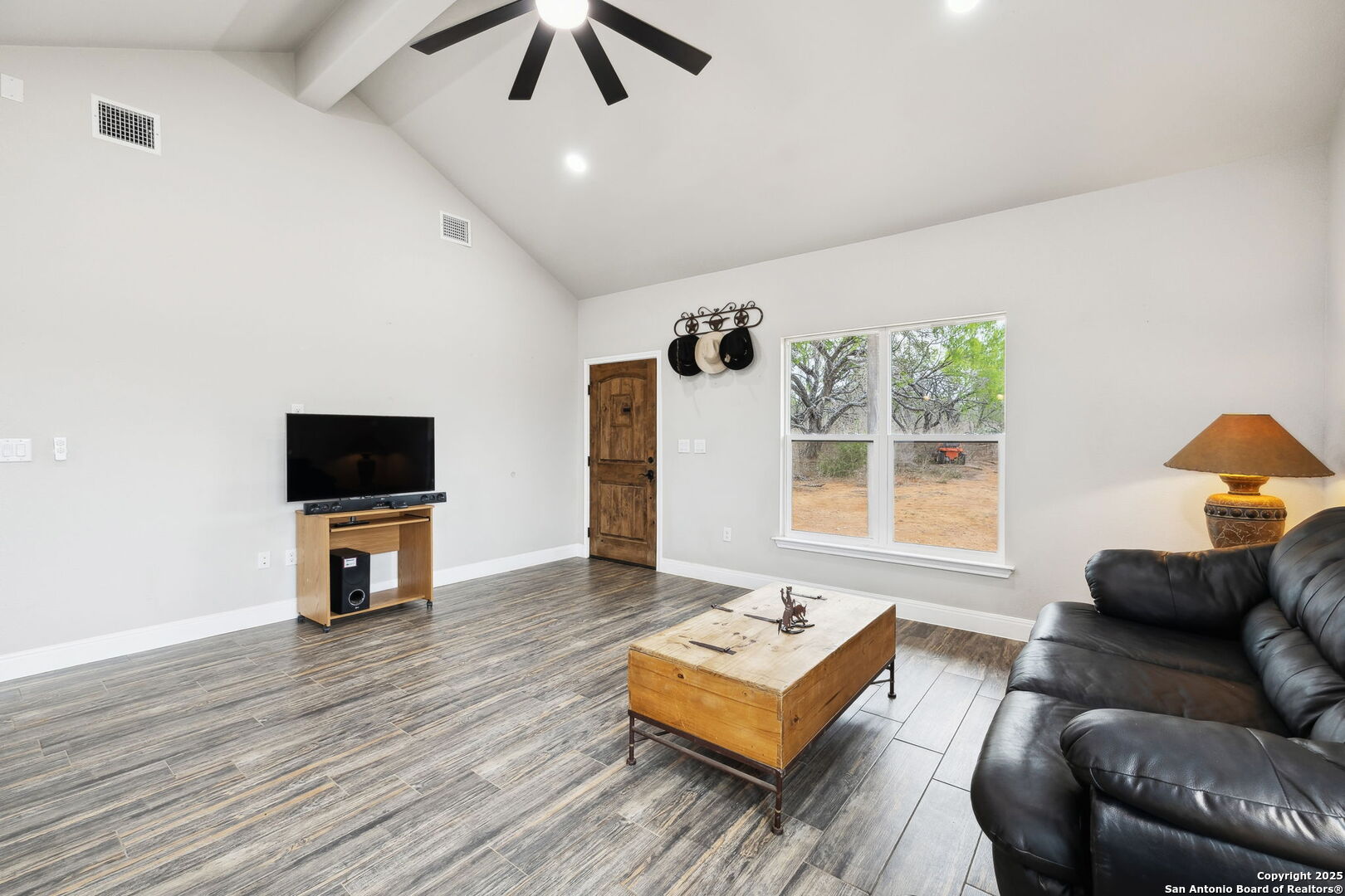 20922 KINNEY RD, Somerset, TX 78069