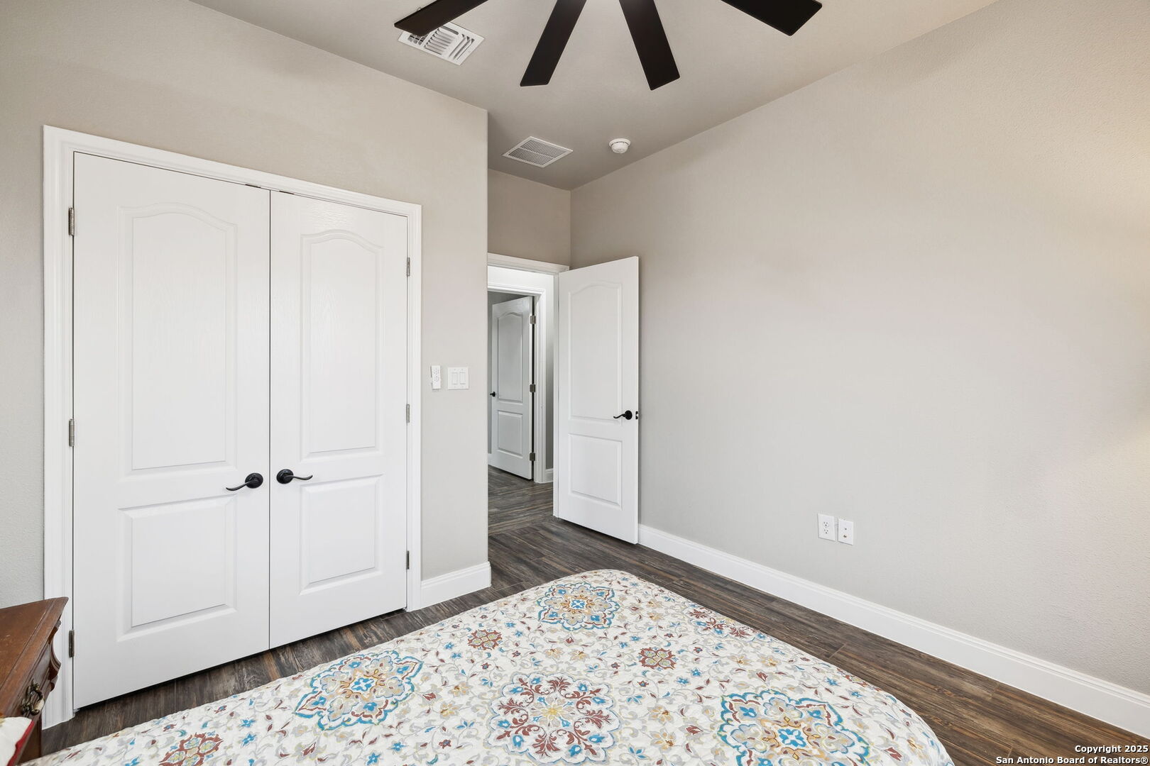 20922 KINNEY RD, Somerset, TX 78069