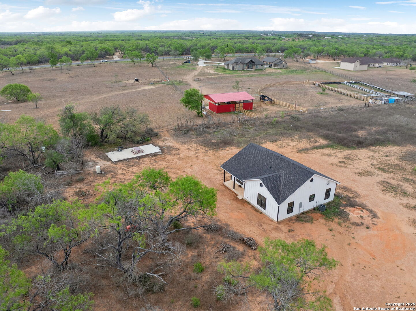 20922 KINNEY RD, Somerset, TX 78069