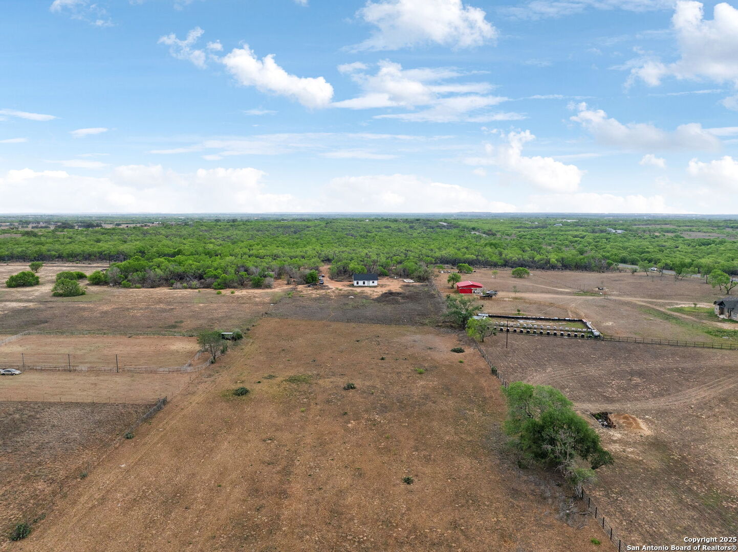 20922 KINNEY RD, Somerset, TX 78069