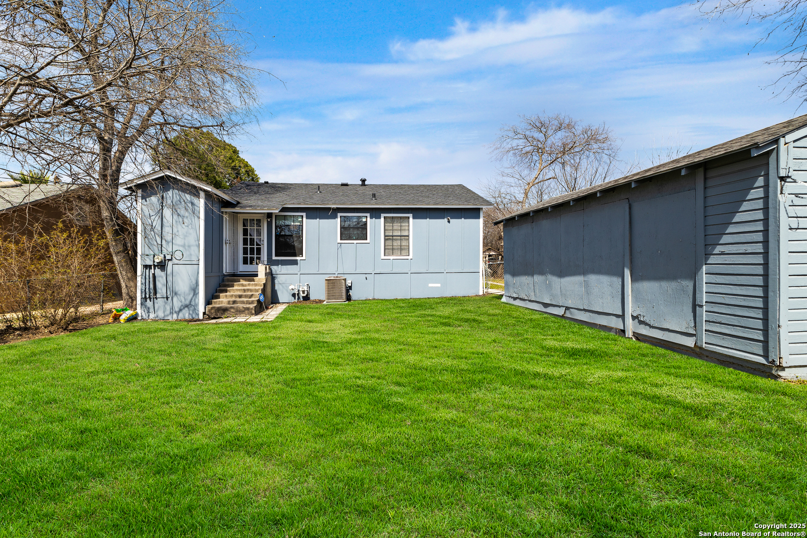 1034 West Wildwood Dr, San Antonio, TX 78201