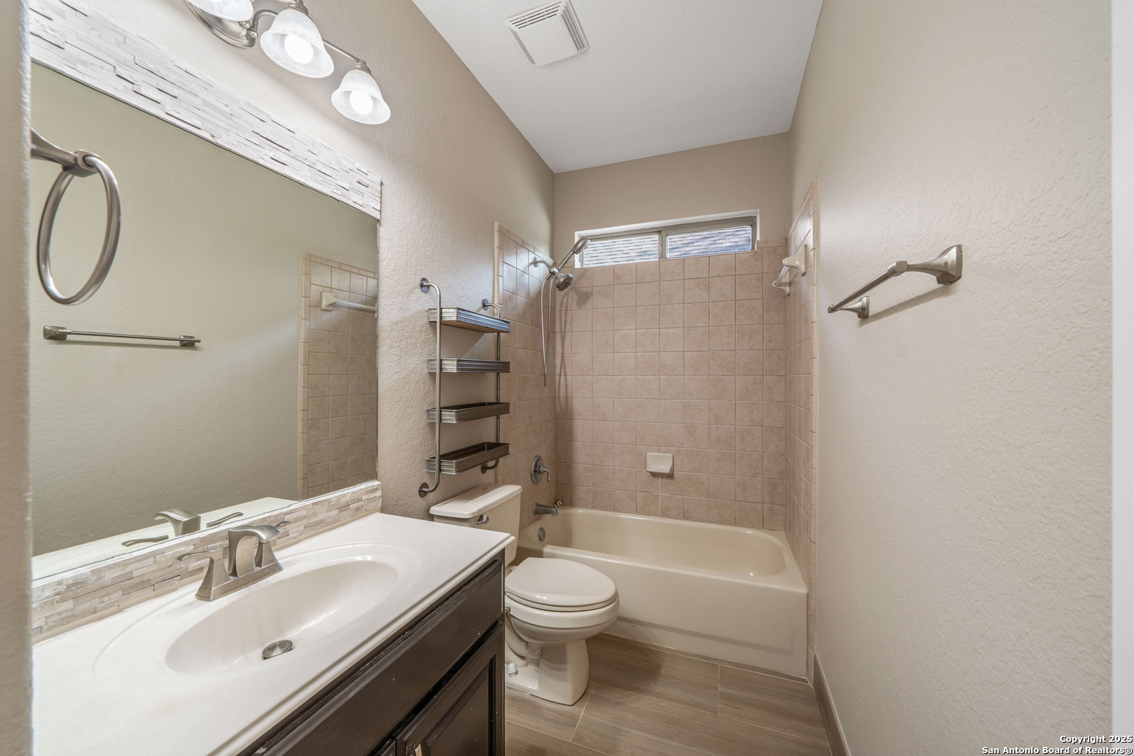 23007 Osprey Rdg, San Antonio, TX 78260