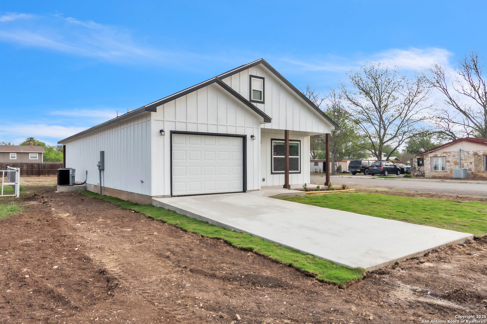 Homes for sale in Hondo, TX | 1702 17th, Hondo, TX 78861 | MLS# 1854862