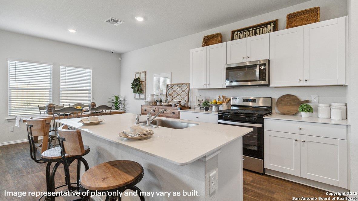 333 Breezy Lane, San Antonio, TX 78253